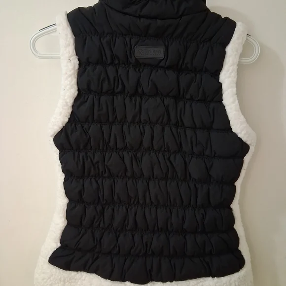 Calvin Klein Black and White Quilted Vest - Picture 2 of 6